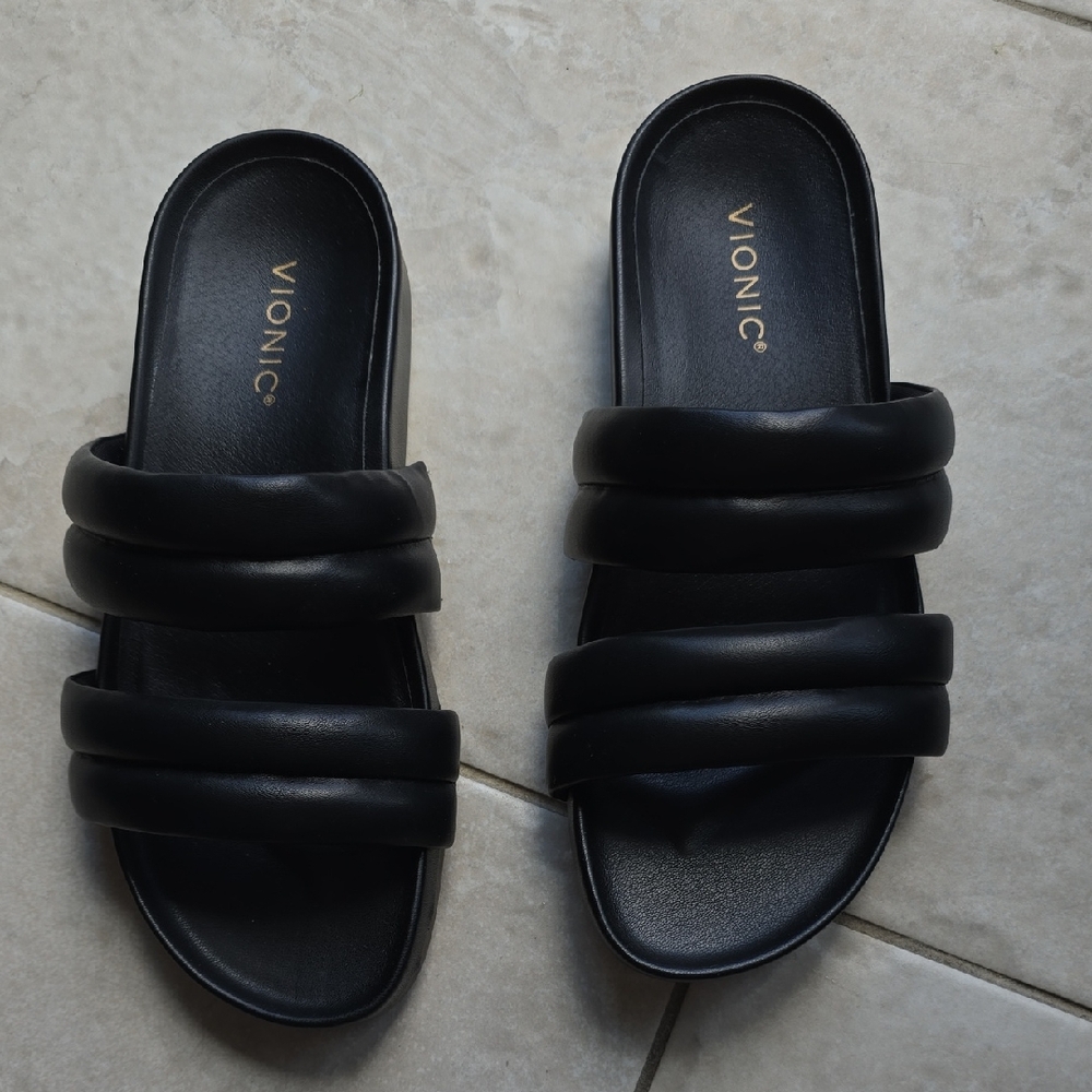 Vionic Black Sandals Sleek Casual Comfort
